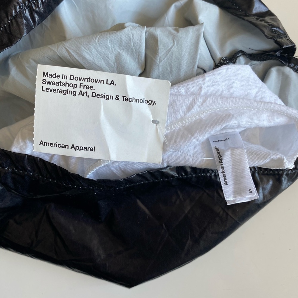 BNWT American Apparel Shiny Sun Short Black Foil - Picture 6 of 8